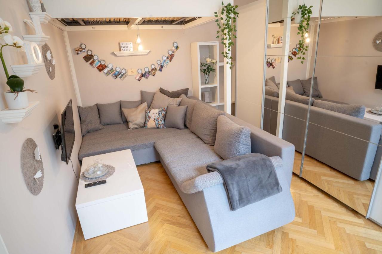 Cozy Modern Nest In The Heart Of Vienna With Netflix Apartment Bagian luar foto